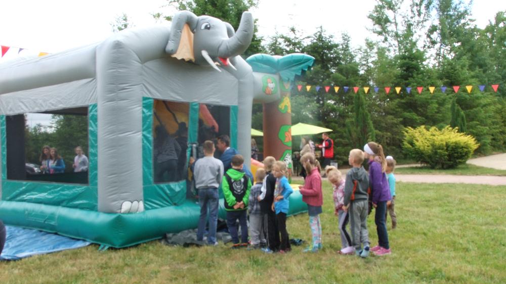 Zdjęcie z festynu integracyjnego dla rodzin zastępczych 