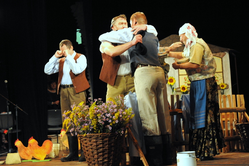 Zdjęcie z Przeglądu Tw&oacute;rczości Artystycznej os&oacute;b Niepełnosprawnych 