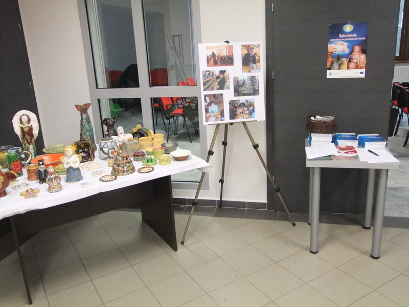 zdjęcie z podsumowania projektu "Rękodzieło sposobem na przełamanie barier"